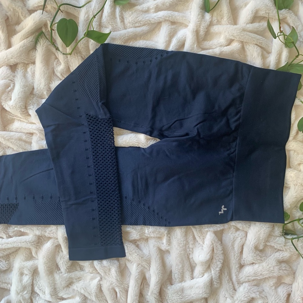Joy Lab Leggings with cutout detailing